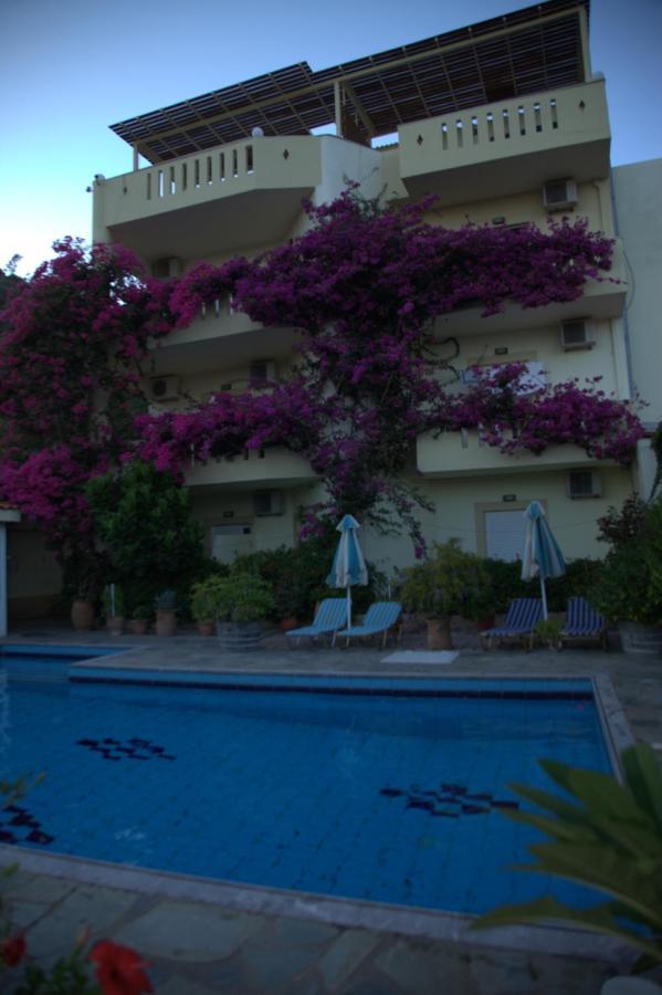 Sunrise Hotel & Apartments Родакинон Екстериор снимка