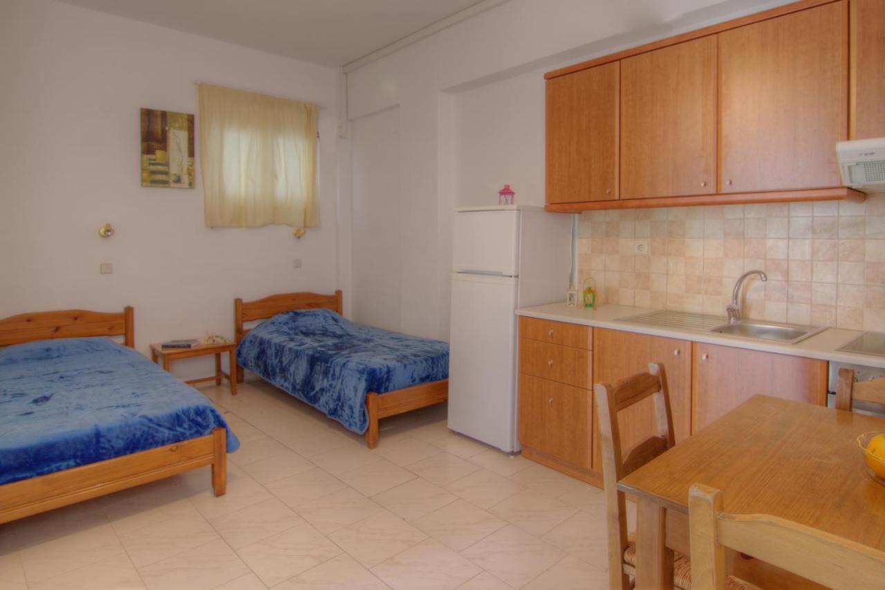 Sunrise Hotel & Apartments Родакинон Екстериор снимка