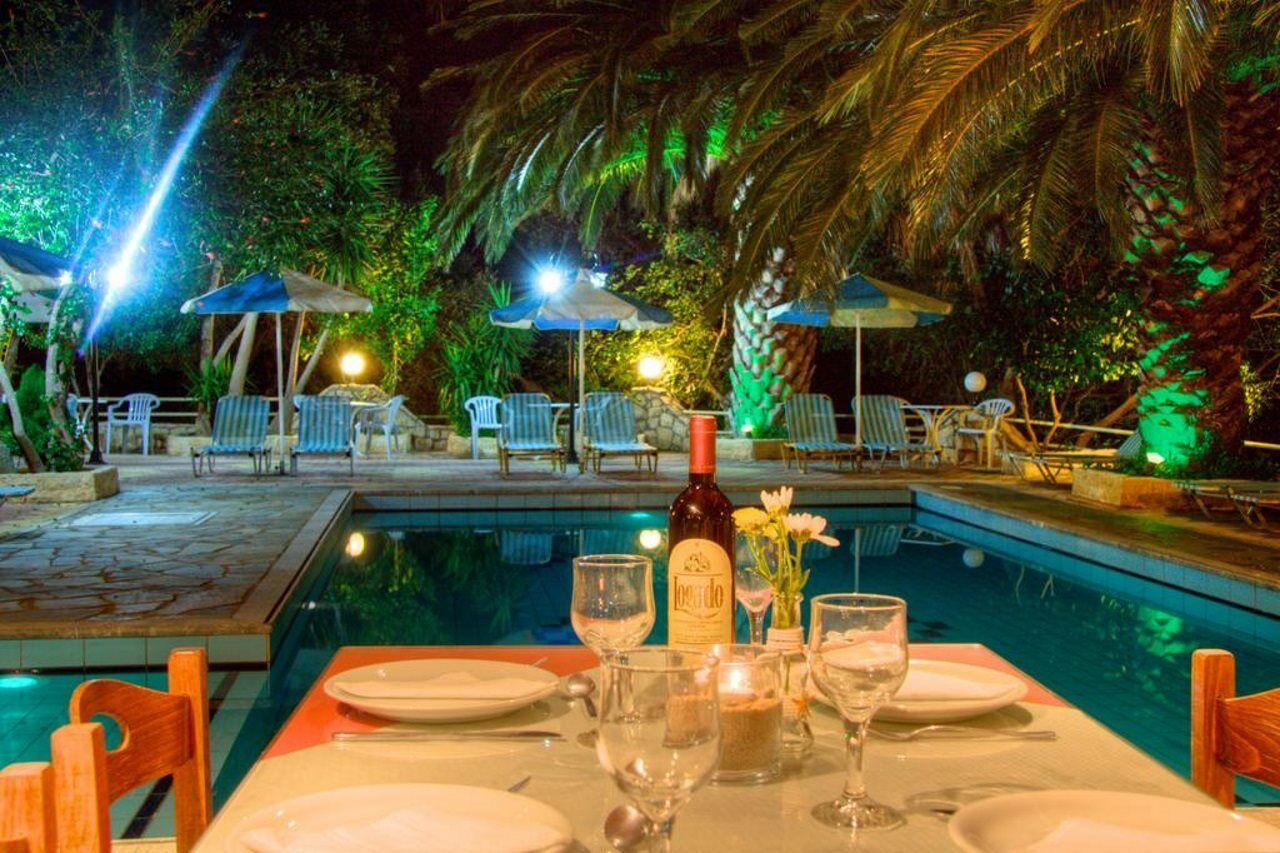 Sunrise Hotel & Apartments Родакинон Екстериор снимка