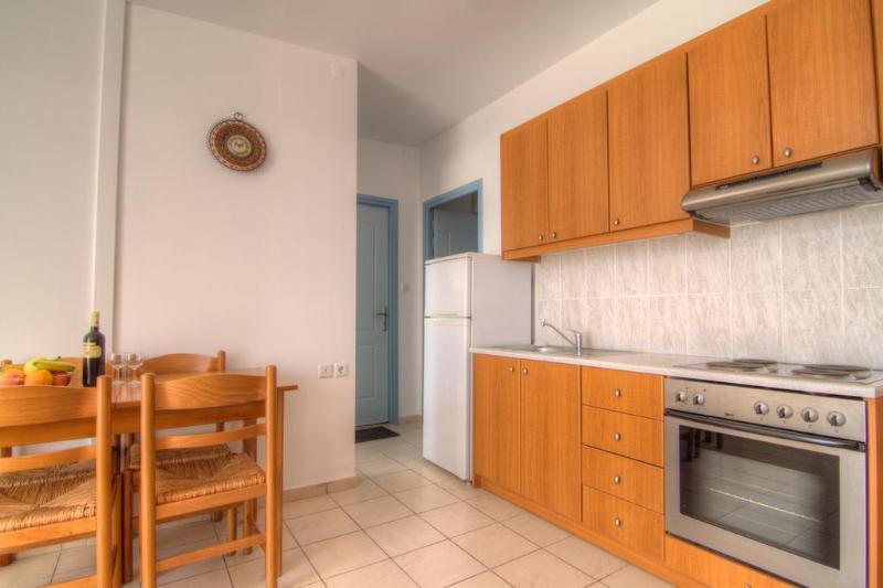 Sunrise Hotel & Apartments Родакинон Екстериор снимка